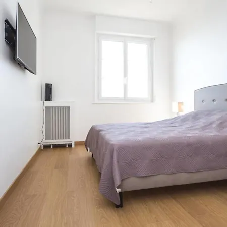 Apartament Palais Alexandre Iii Magnificent 4 Sea View 100m From The Croisette *