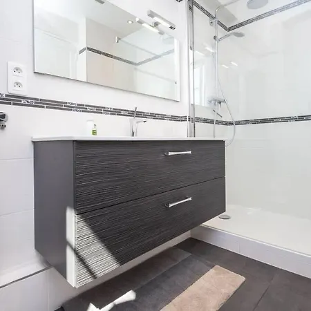 Palais Alexandre Iii Magnificent 4 Sea View 100m From The Croisette